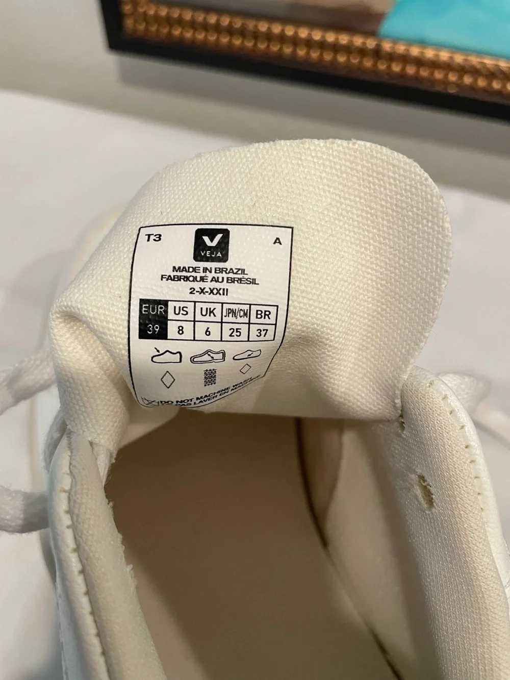 Veja White Leather Sneakers with Black V Accents Women’s Size 8